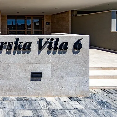 Luxury Elysium 아파트